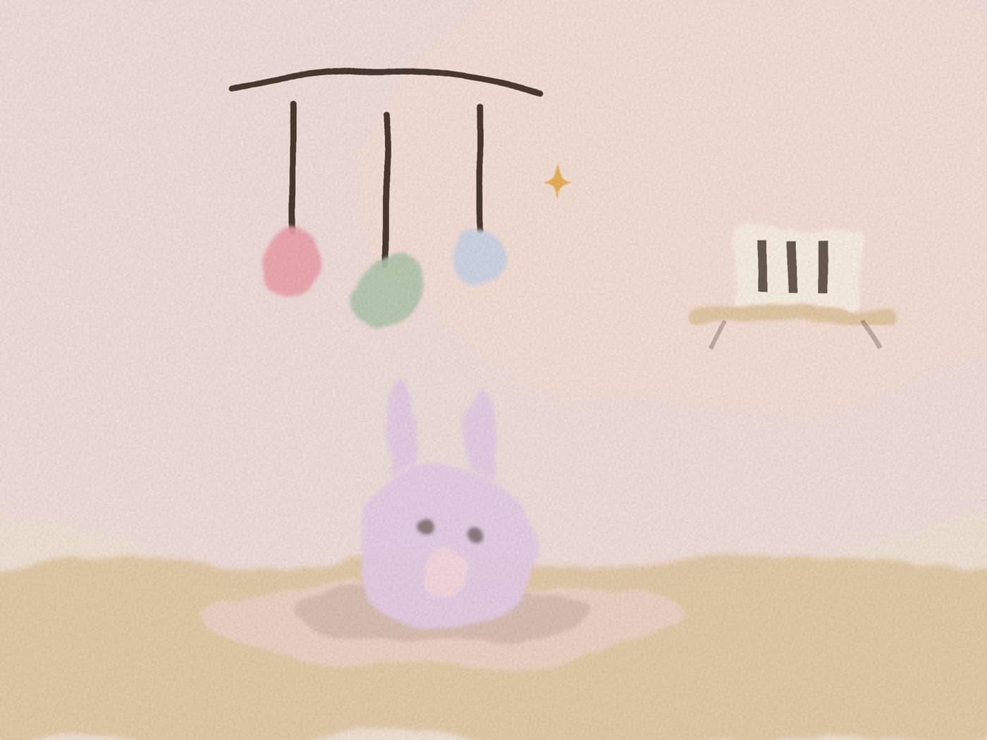 Un doudou en tissu et un mobile simple en bois posés sur une étagère de chambre de bébé épurée